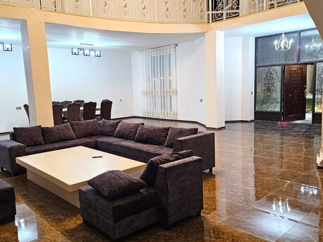 6 otaqlı həyət evi/bağ evi - Sabunçu r. - 360 m²