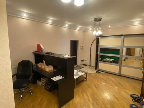 4-комн. офис - м. Низами - 160 м²