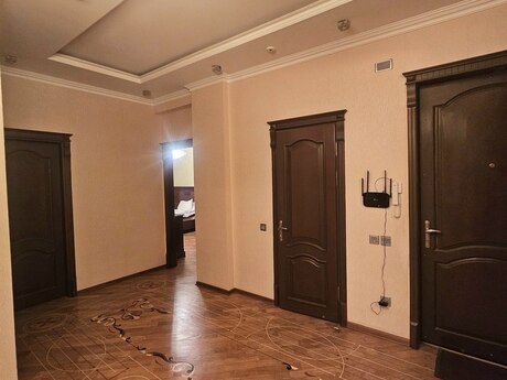 3 otaqlı yeni tikili - Nəriman Nərimanov m. - 180 m²