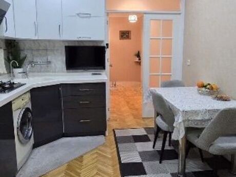 3 otaqlı köhnə tikili - Azadlıq Prospekti m. - 85 m²