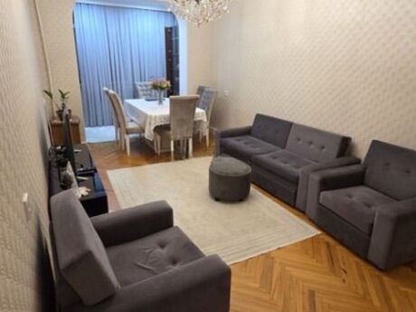 3 otaqlı köhnə tikili - Azadlıq Prospekti m. - 85 m²