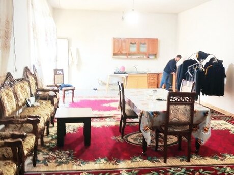 6 otaqlı həyət evi/bağ evi - Avtovağzal m. - 240 m²