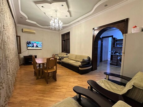 4 otaqlı köhnə tikili - Nərimanov r. - 110 m²