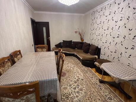 3 otaqlı köhnə tikili - Bakıxanov q. - 80 m²