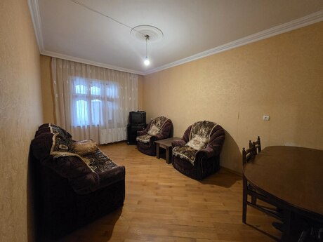 Объявление №6016441 - Баку, Сураханский  р., 3-комн., 80 м², 4/9 этаж