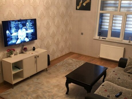 3 otaqlı köhnə tikili - Gənclik m. - 90 m²