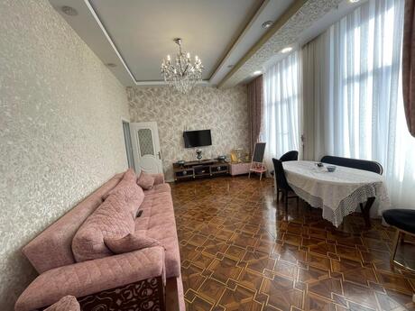 Elan №6016736 - Bakı, Elmlər Akademiyası m., 2 otaqlı, 80 m², 6/6 mərtəbə