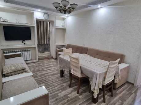 Satılır 2 otaqlı köhnə tikili 57 m², Biləcəri q.