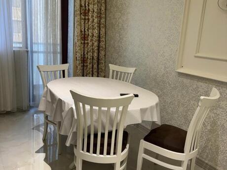 3 otaqlı yeni tikili - Nizami m. - 182 m²
