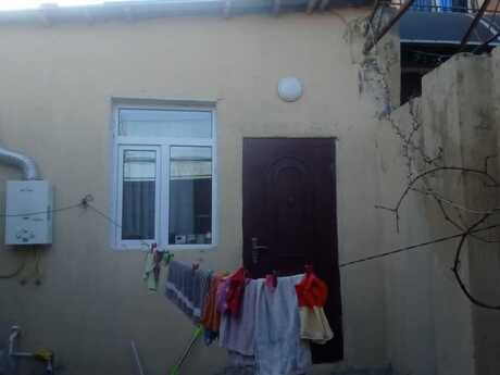 2 otaqlı həyət evi/bağ evi - Biləcəri q. - 60 m²