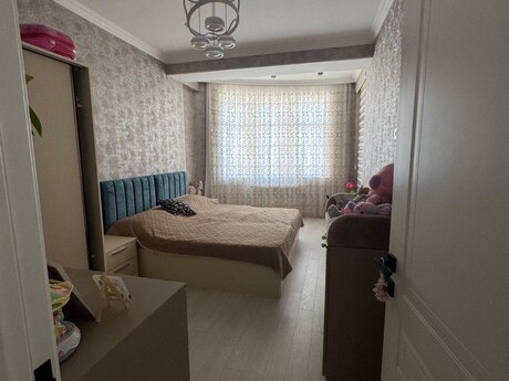 3 otaqlı mənzil, 125 m², Azadlıq Prospekti: 330 000 ₼ 2