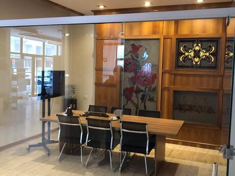 7 otaqlı ofis - 28 May m. - 220 m²