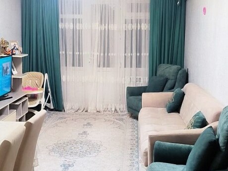 Satılır 2 otaqlı köhnə tikili 50 m², Xalqlar Dostluğu m.