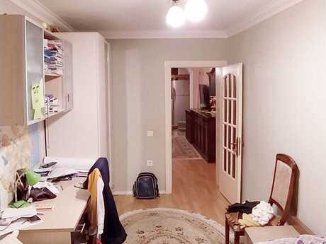 3 otaqlı köhnə tikili - Qara Qarayev m. - 70 m²