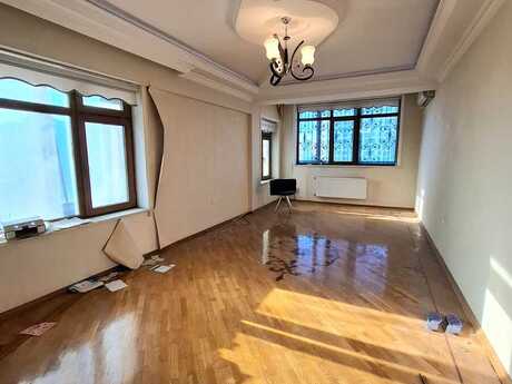 2 otaqlı köhnə tikili - Şah İsmayıl Xətai m. - 75 m²