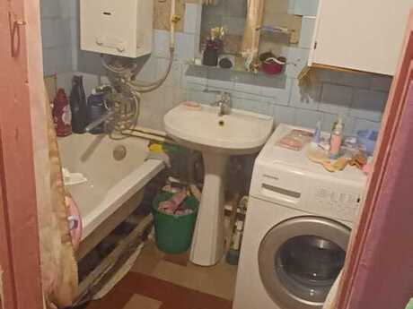 3 otaqlı köhnə tikili - 28 May m. - 85 m²