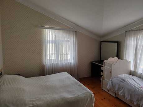 5 otaqlı həyət evi/bağ evi - Buzovna q. - 150 m²