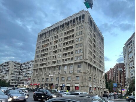 Obyekt - Nəriman Nərimanov m. - 740 m²