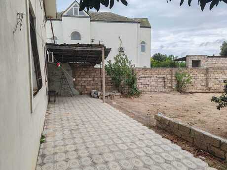 5 otaqlı həyət evi/bağ evi - Buzovna q. - 150 m²