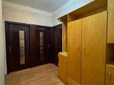 3 otaqlı köhnə tikili - Azadlıq Prospekti m. - 95 m²