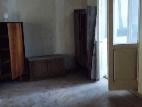2 otaqlı köhnə tikili - 28 May m. - 65 m²