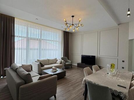 5 otaqlı həyət evi/bağ evi - Səbail r. - 190 m²