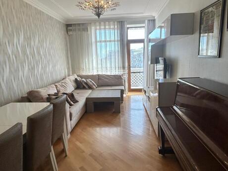 2 otaqlı köhnə tikili - Elmlər Akademiyası m. - 60 m²