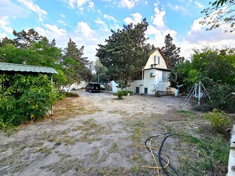 4 otaqlı həyət evi/bağ evi - Nardaran q. - 165 m²