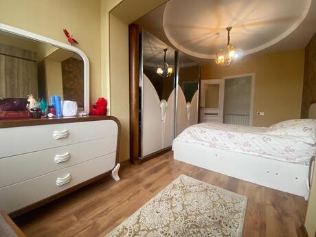 3 otaqlı köhnə tikili - Nəriman Nərimanov m. - 61 m²
