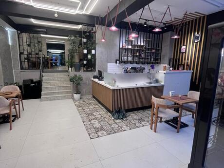 Obyekt - Ağ şəhər q. - 260 m²