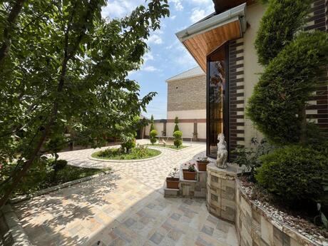 6 otaqlı həyət evi/bağ evi - Zabrat q. - 200 m²