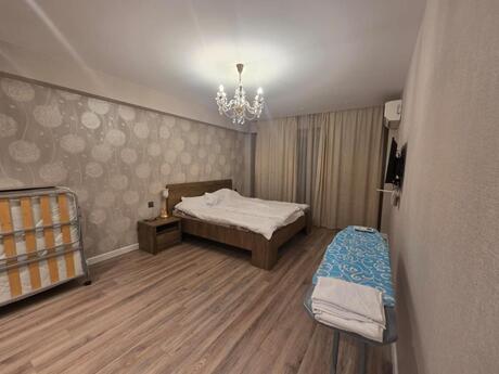 3 otaqlı köhnə tikili - 28 May m. - 85 m²