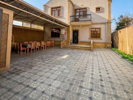 5 otaqlı həyət evi/bağ evi - Saray q. - 350 m²