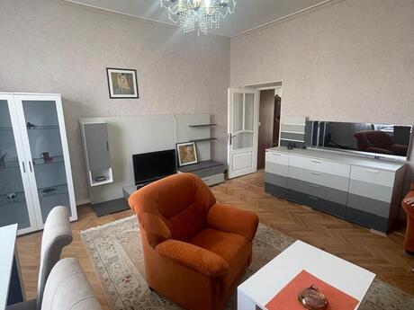 2 otaqlı köhnə tikili - Sahil m. - 65 m²
