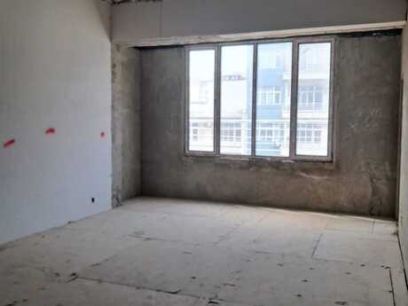 4 otaqlı yeni tikili - Nəsimi r. - 209 m²