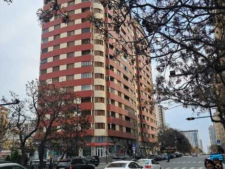 Объявление №6017541 - Баку, Насиминский  р., 4-комн., 170 м², 15/17 этаж