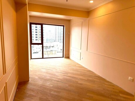 4 otaqlı yeni tikili - Şah İsmayıl Xətai m. - 190 m²
