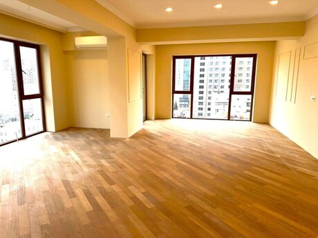 4 otaqlı yeni tikili - Şah İsmayıl Xətai m. - 190 m²