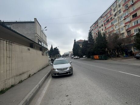 2 otaqlı köhnə tikili - Azadlıq Prospekti m. - 60 m²