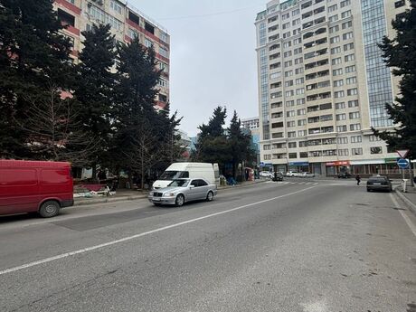 2 otaqlı köhnə tikili - Azadlıq Prospekti m. - 60 m²