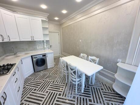2 otaqlı yeni tikili - İnşaatçılar m. - 120 m²