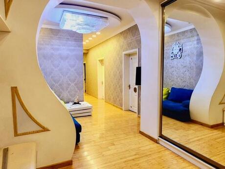 Объявление №6017711 - Баку, м. 8 ноября, 3-комн., 135 м², 9/17 этаж