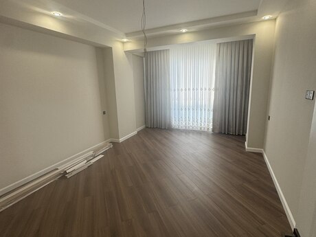 4 otaqlı yeni tikili - Azadlıq Prospekti m. - 138 m²