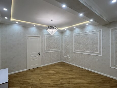 3-комн. новостройка - м. 28 мая - 106 м²