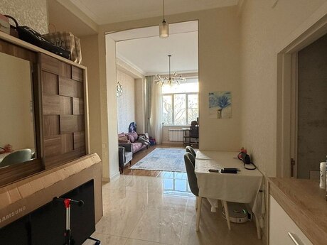 3 otaqlı yeni tikili - Memar Əcəmi m. - 105 m²