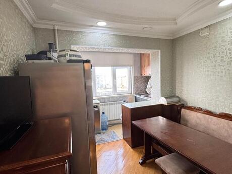 4 otaqlı köhnə tikili - Əhmədli q. - 90 m²