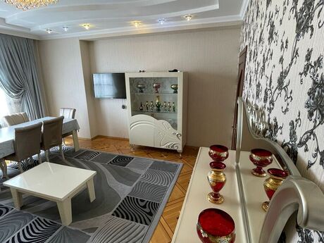Satılır 2 otaqlı yeni tikili 90 m², 8-ci kilometr q.