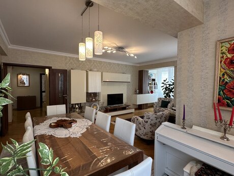 Объявление №6018246 - Баку, пос. Ени Ясамал, 3-комн., 127 м², 9/13 этаж