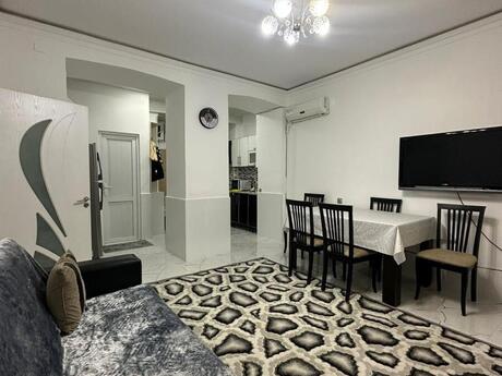 Elan №6018277 - Bakı, Sahil m., 2 otaqlı, 50 m², 1/3 mərtəbə