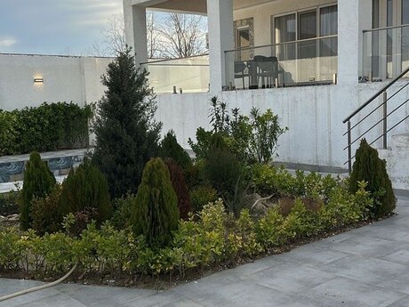 3 otaqlı həyət evi/bağ evi - Novxanı q. - 90 m²